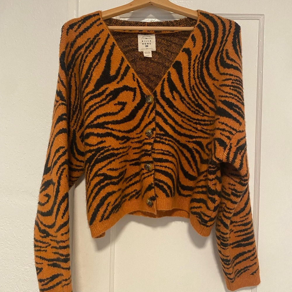 Billabong cardigan